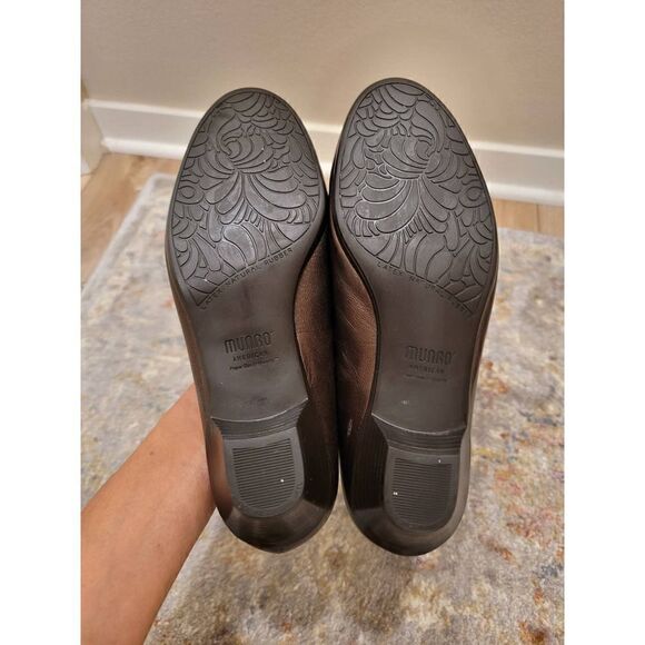 Munro Leather Bronze Flats Size 9W - Picture 9 of 9